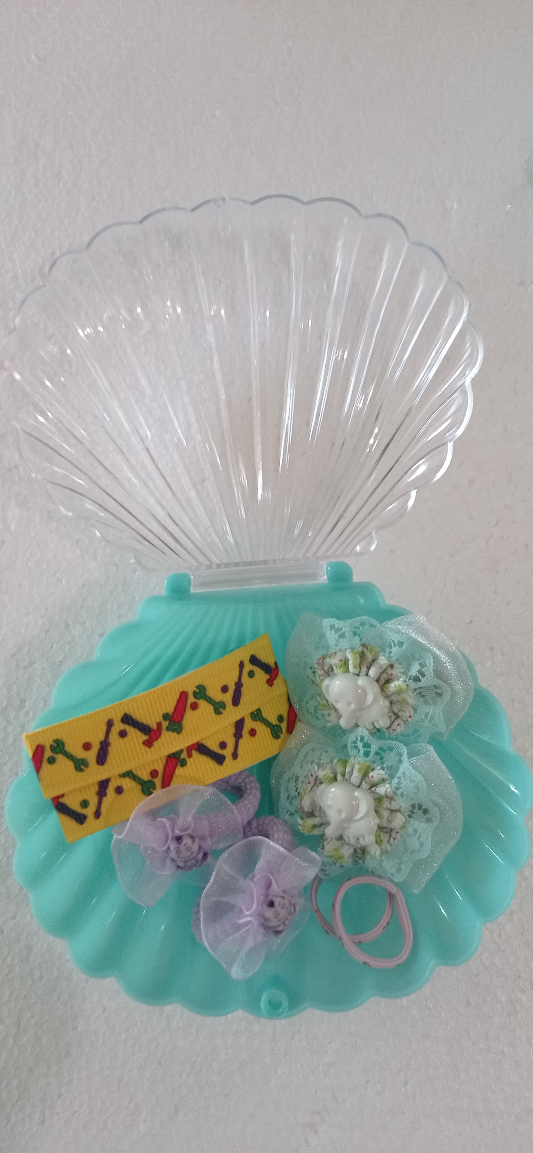 Coffret cadeau coquillage- jaune, violet et verts